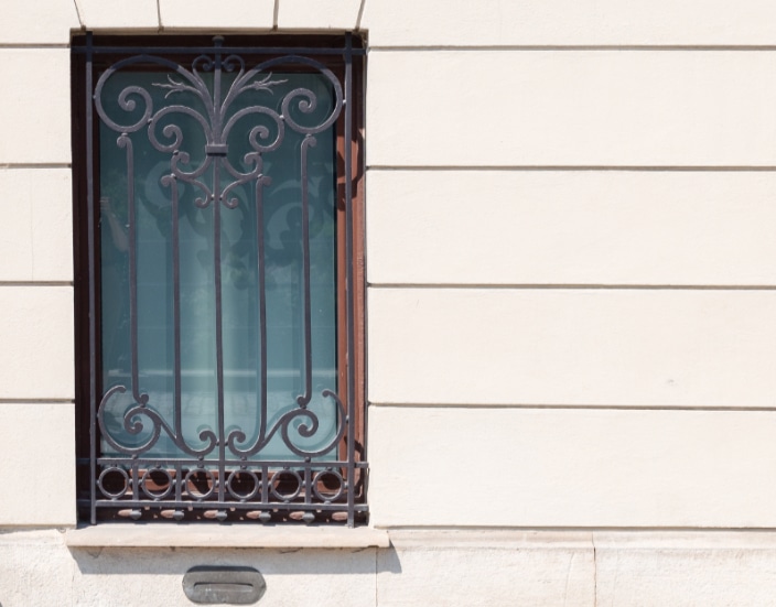 Posez des grilles metalliques pour protéger vos fenêtres - Serrurerie David